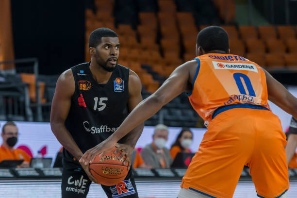 身披泰坦战 身披泰坦战