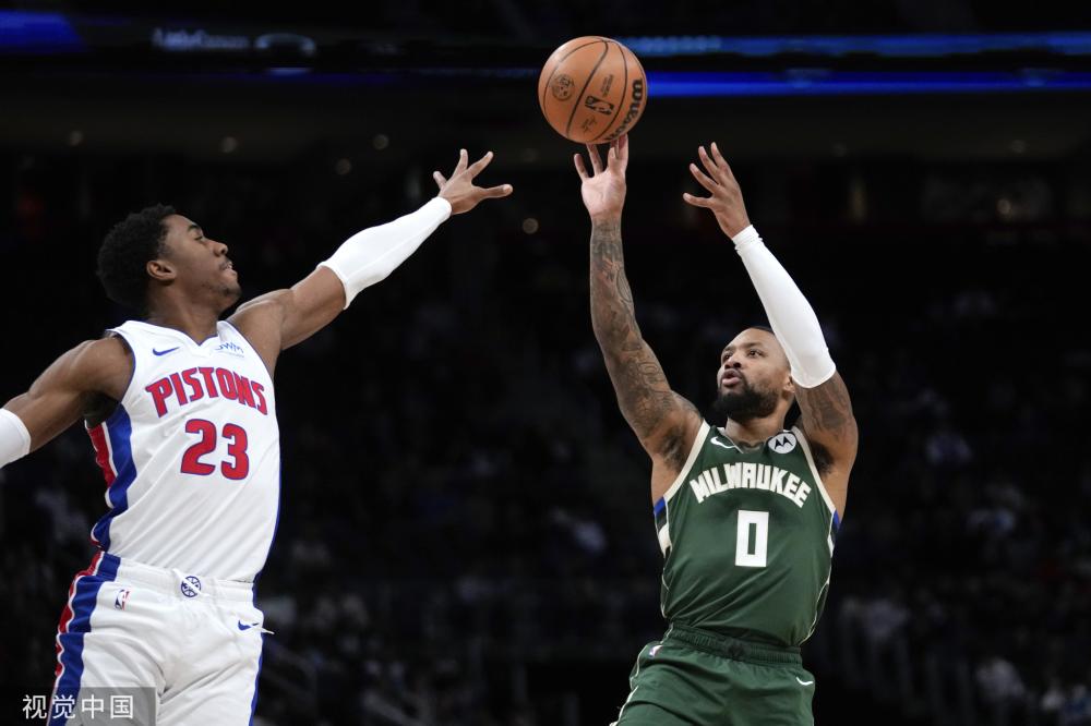 借其丰富的 借其丰富的